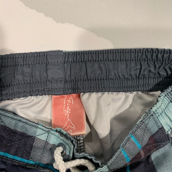 Boys Swim Trunks Fishface Size 4T - Picture 2 of 3